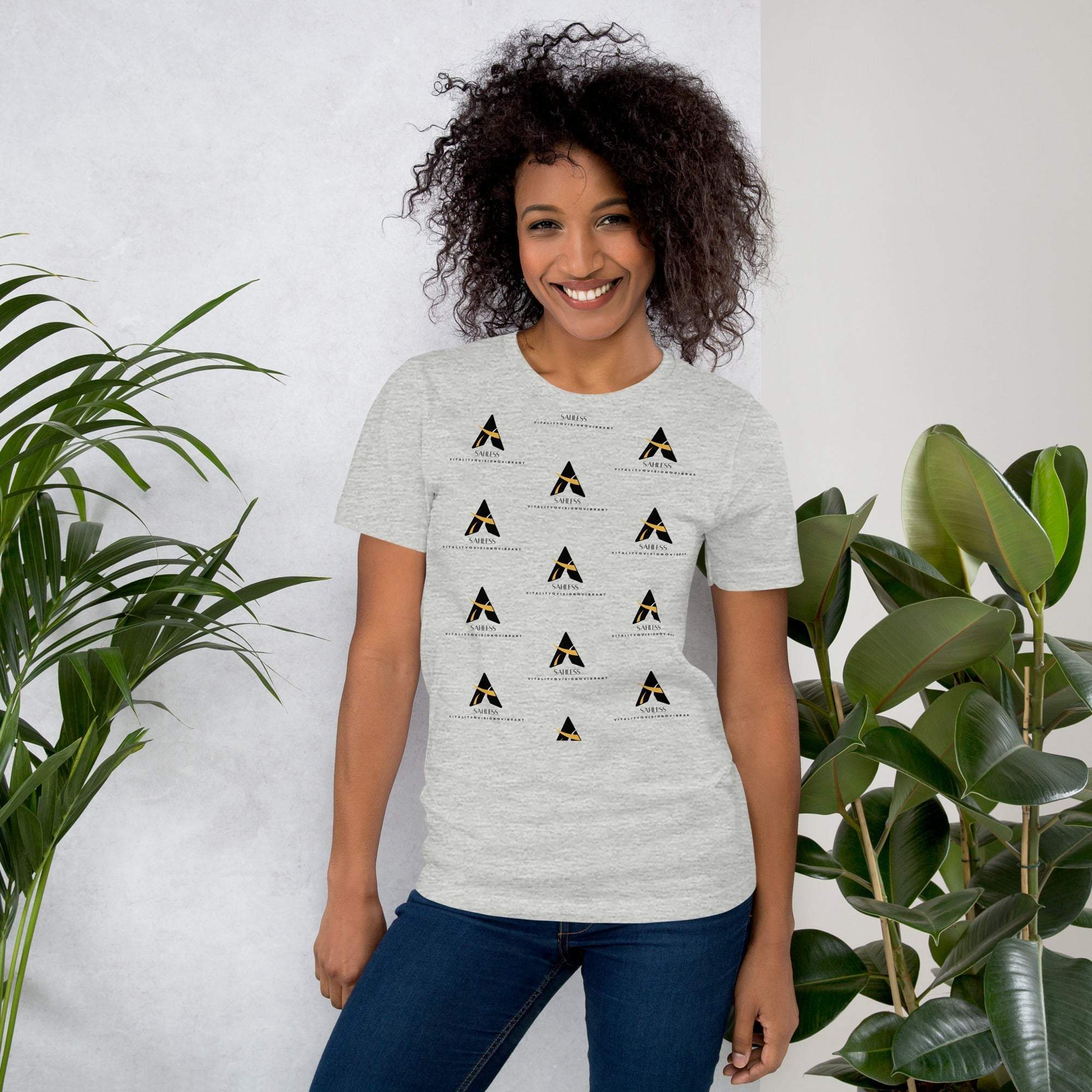 SahLess T-shirt Unisex in light gray with unique design, ideal for casual occasions.